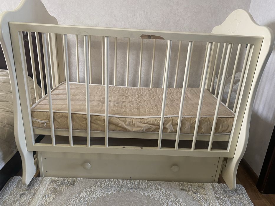 Продам детскую кровать