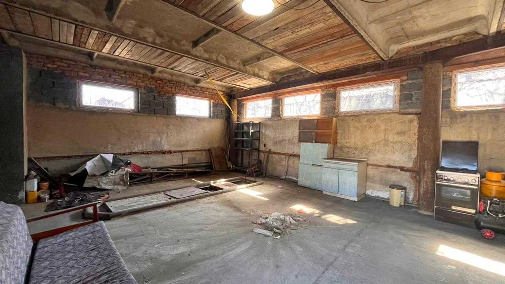 Продам Коммерцию Айым