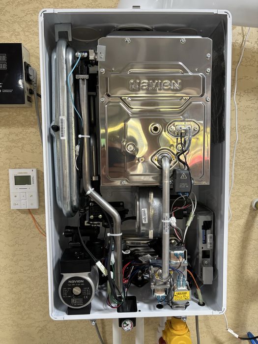 Газовый котел Navien