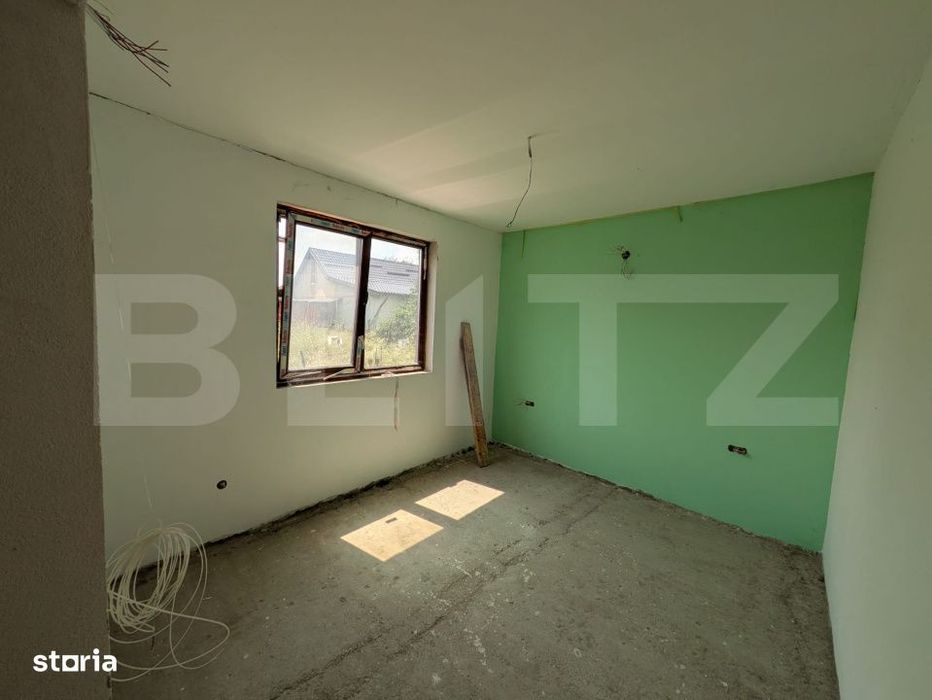 Casa semi-finisata de vanzare, 299 mp, zona Moreni