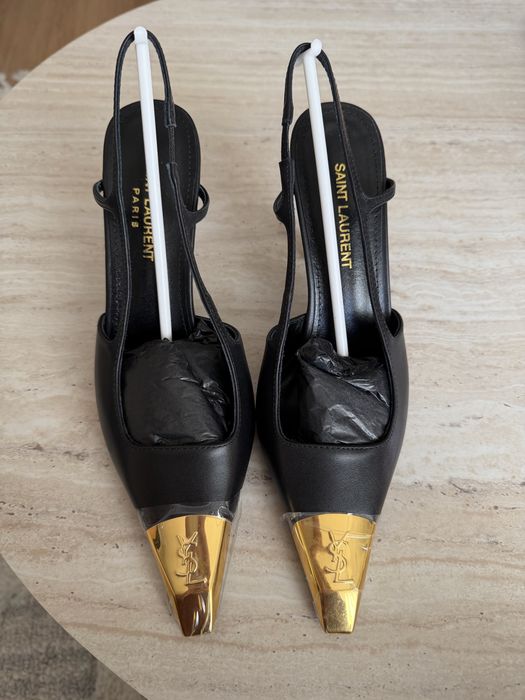 Yves Saint Laurent токчета