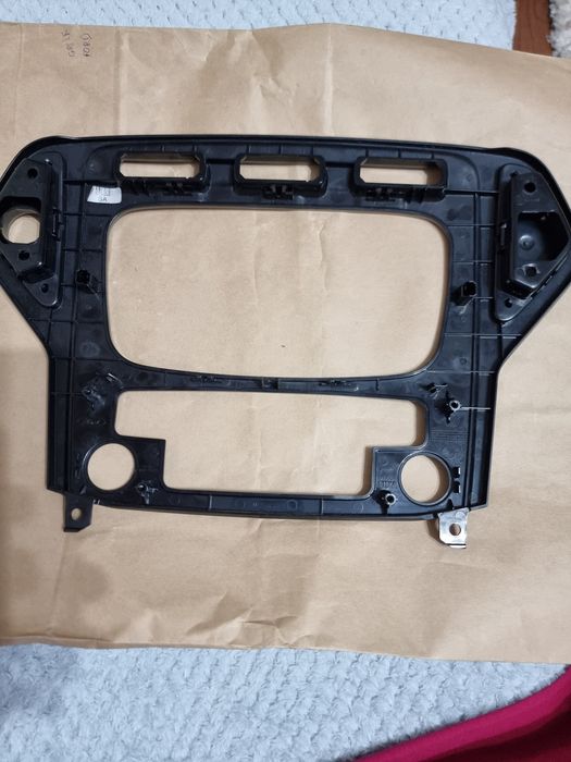 Panou/Ornament consola centrala Ford mondeo mk4 titanium