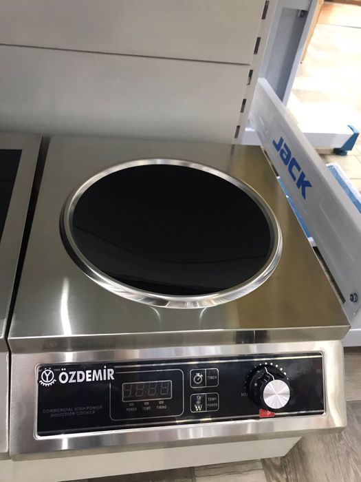 Плита индукционная 3,5кВт.