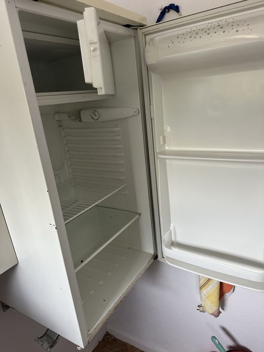 Frigider +Cuptor functionale