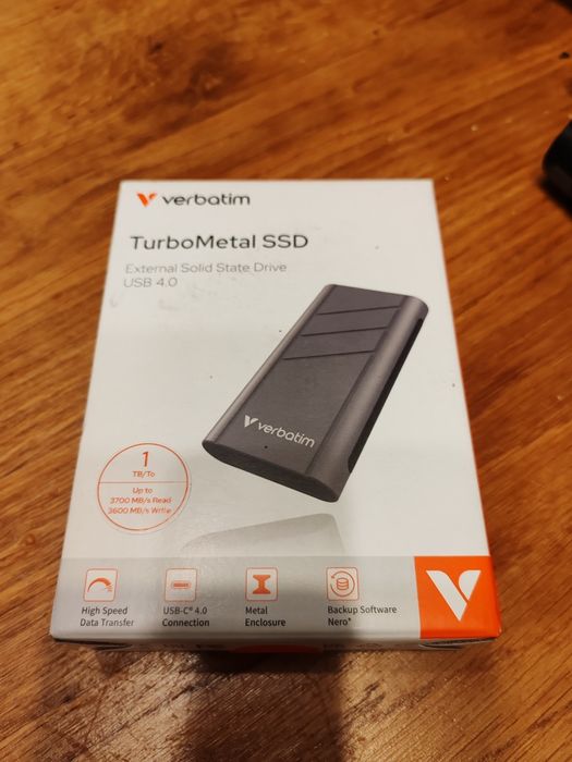 Verbatim TurboMetal SSD USB4 1TB. SSD capacitatea de unitate: 1 TB.