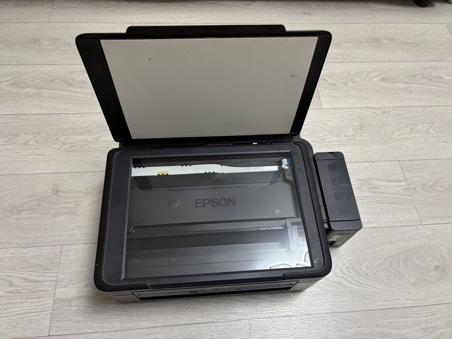 Продам принтер Epson L210