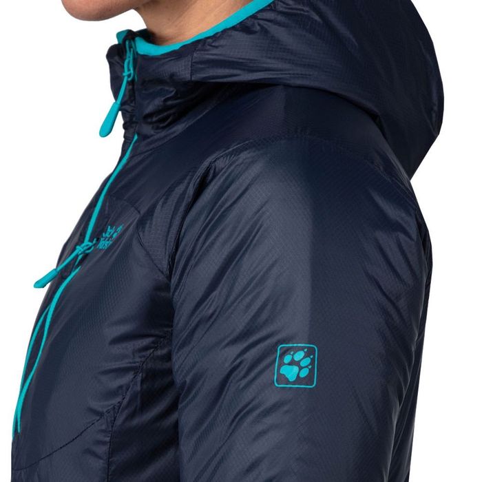 GEACA DAMA, JACK WOLFSKIN, NOUA, marimea S, de toamna/iarna/primavara.