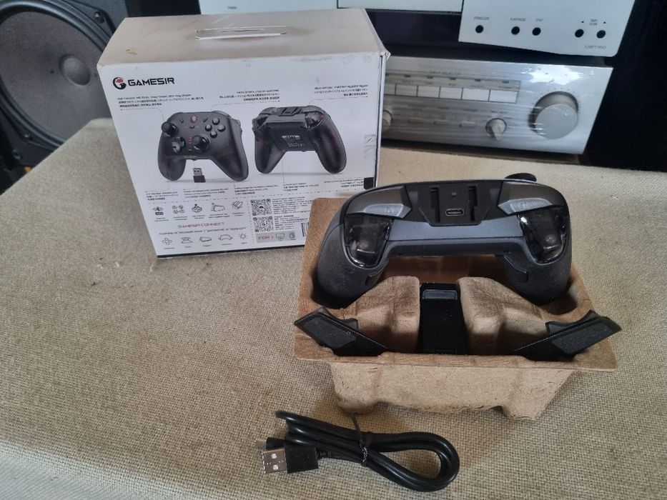 Wireless Game Controller Gamesir CYCLONE. Nou.