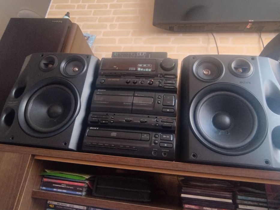 Музыкальный центр Сони