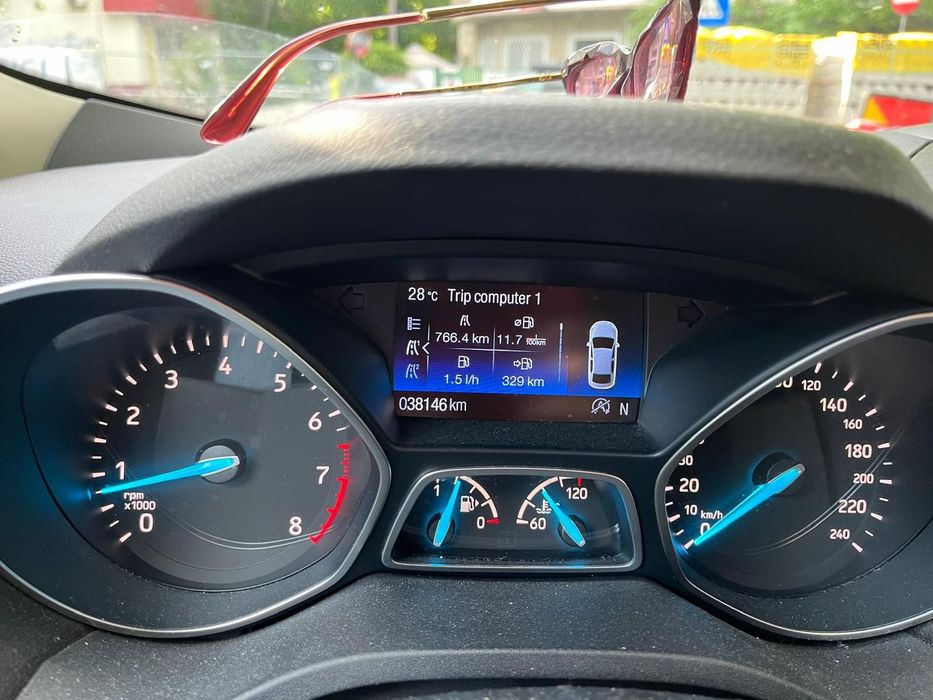 Ford Kuga Unic proprietar , anvelope noi, distributie schimbata recent ,