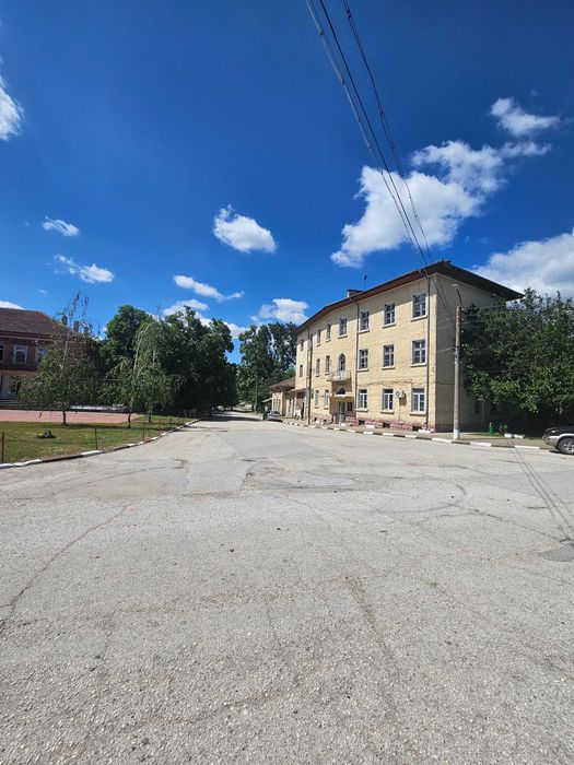 Масивна здрава къща в село Тотлебен