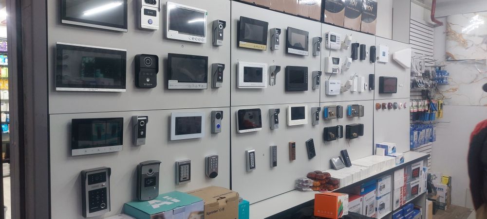 установка видеонаблюдения домофона  камера