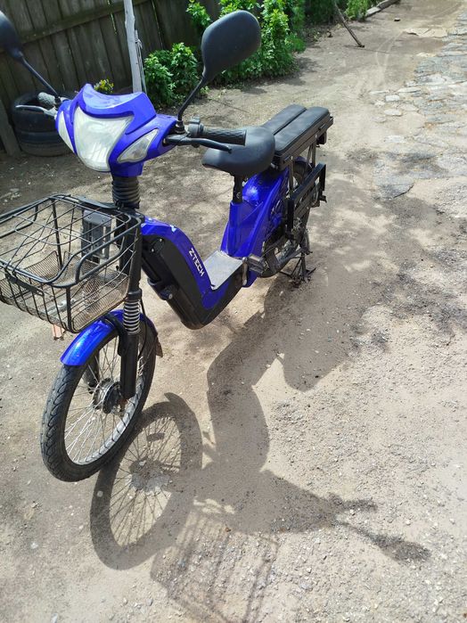 Vând scuter electric