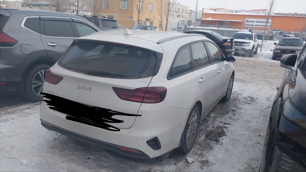 Киа сид (универсал) 18 тыс на 3 г.