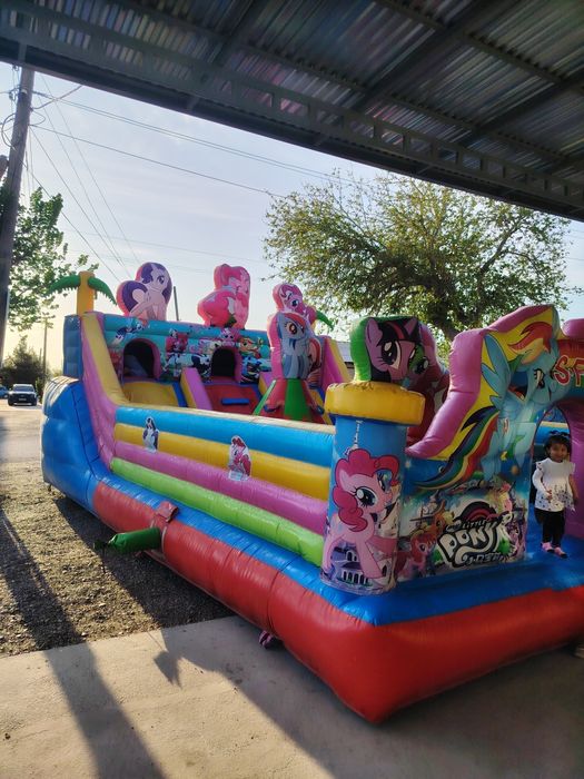 Батут Надувной 8/5 сотилади