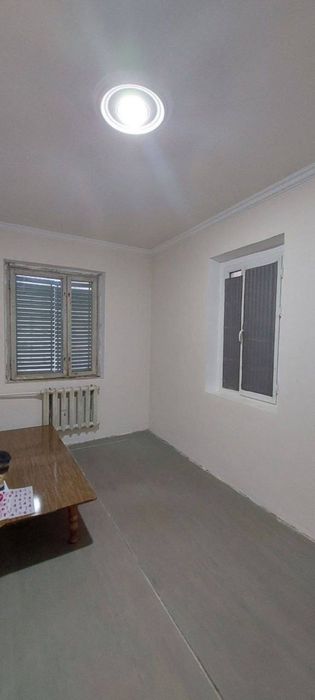 Продается 2х ком.кв. 2/2/9 сергели Строитель 84 м2