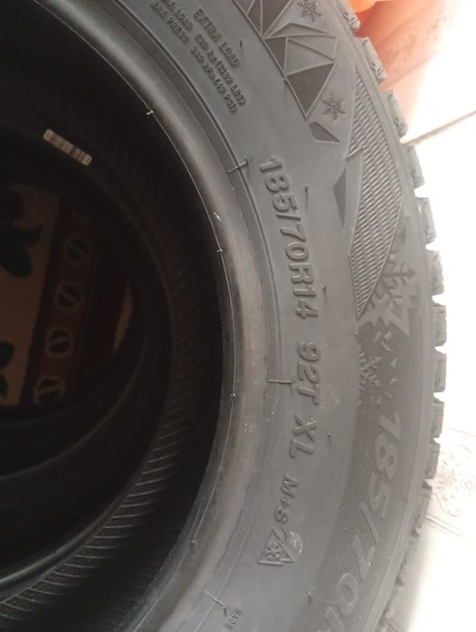 Продам шины.  185/70R14