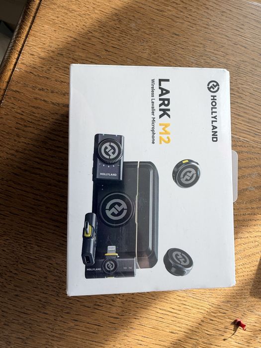 Lavaliera Hollyland Lark M2.  Sigilata