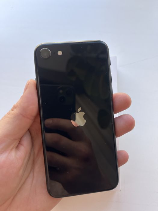 Iphone SE 3 128 черный