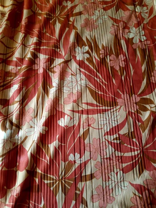 Продам шторы  в ассортименте