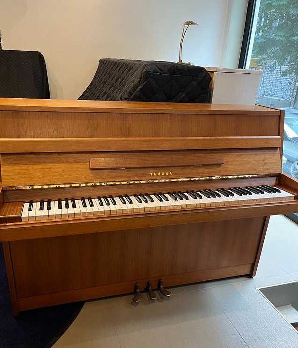 Пиано YAMAHA японско