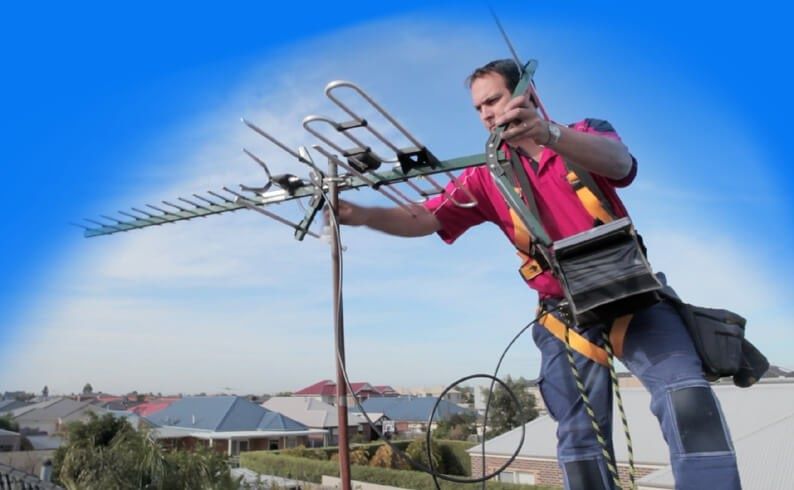 Антенна Установка  спутникових  +Уздижитал и телевизор