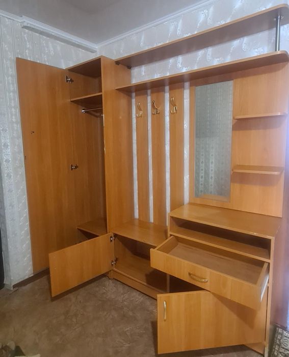 Шкаф для прихожей