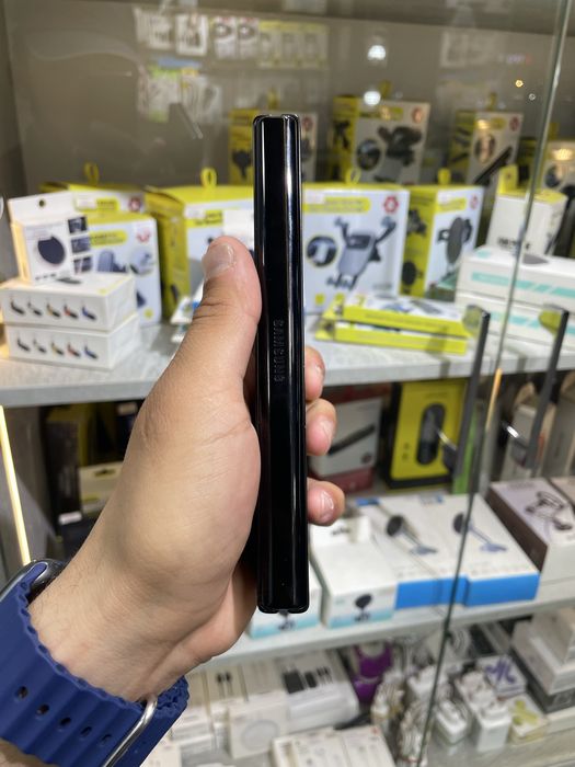 Samsung Z Fold3 12/256 gb arzon