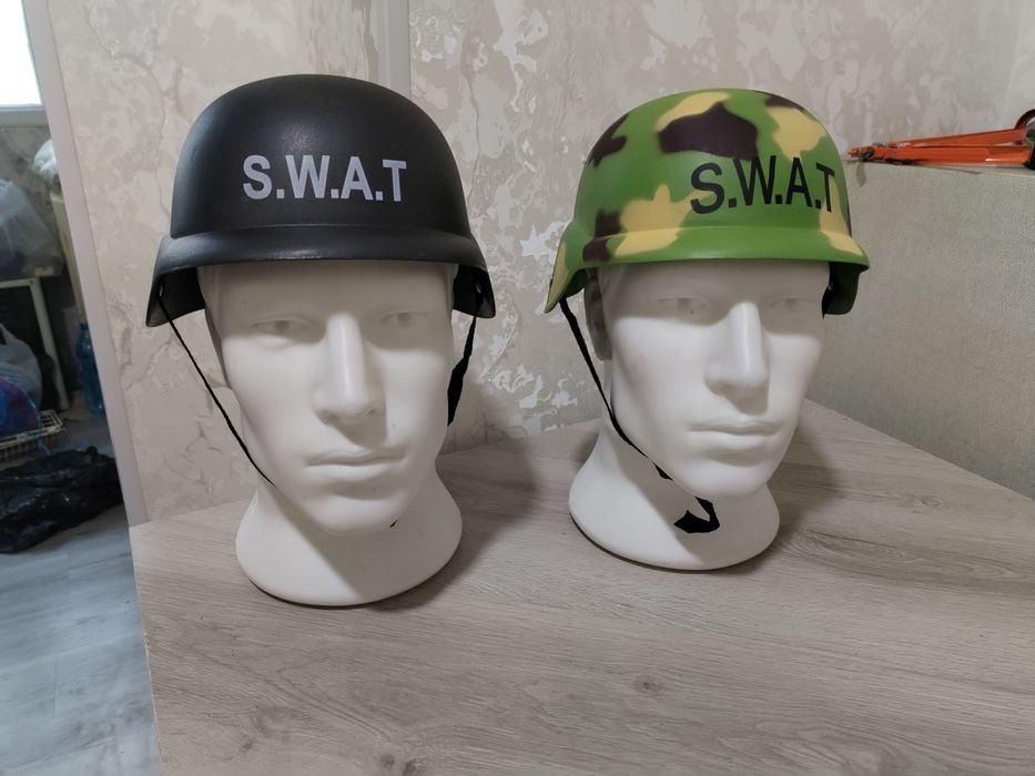 Каски детские игрушечные. Пластик