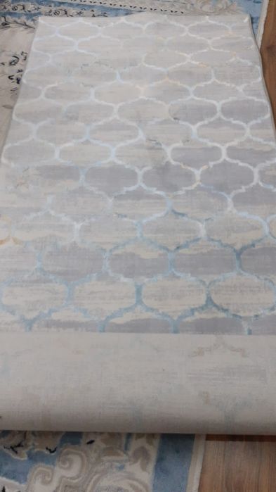 Продам       ковёр