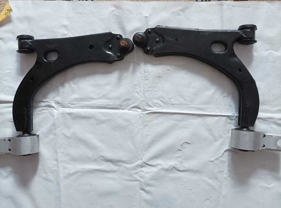 Brate suspensie (bascule inferioare) Ford Fusion si Fiesta