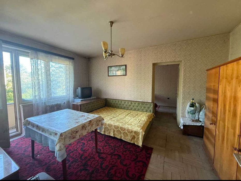 Vând apartament 2 camere zona cina