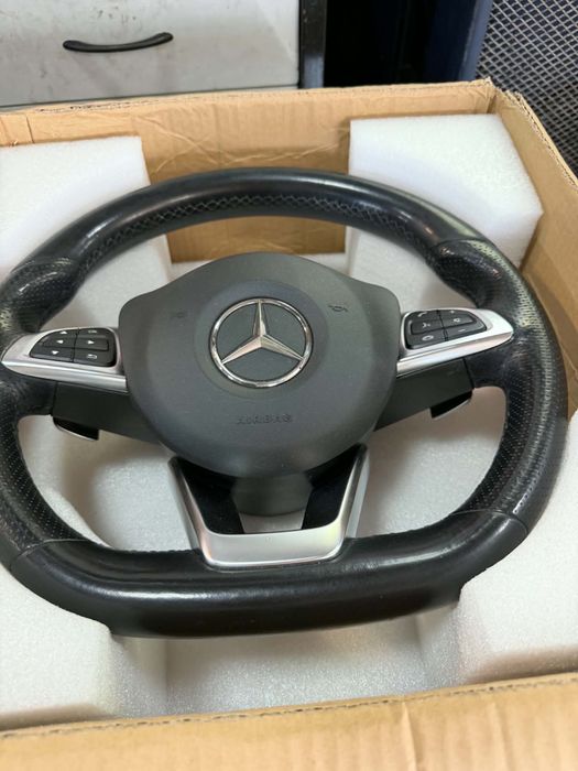 Mercedes Волан.