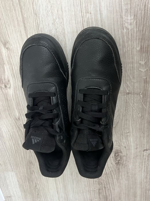 Елегантни Кожени Маратонки Сникърси Адидас Adidas