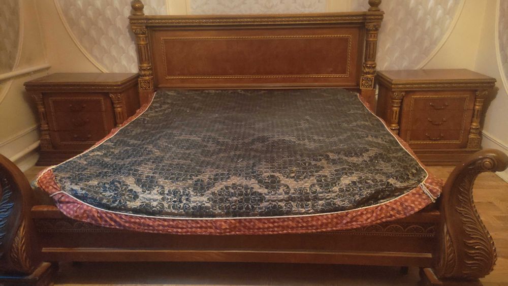 Спальный гарнитур