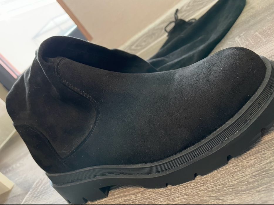 Дълги велурени ботуши