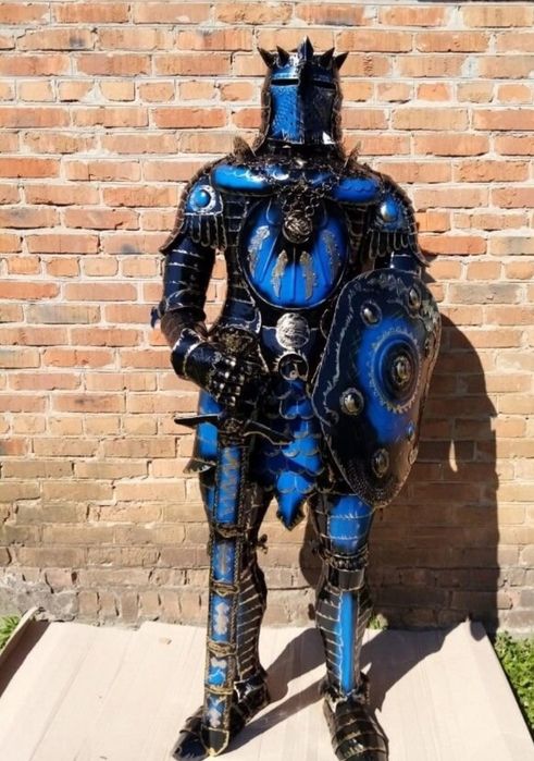 Интерьер Скульптура.фигура рыцарь