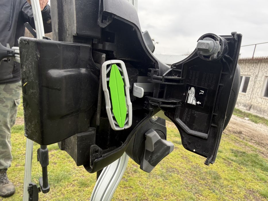 Греди и багажници за велосипед Toyota Avensis Sedan 2012-2015