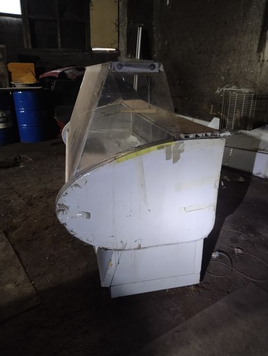 Холодильник Ветриный