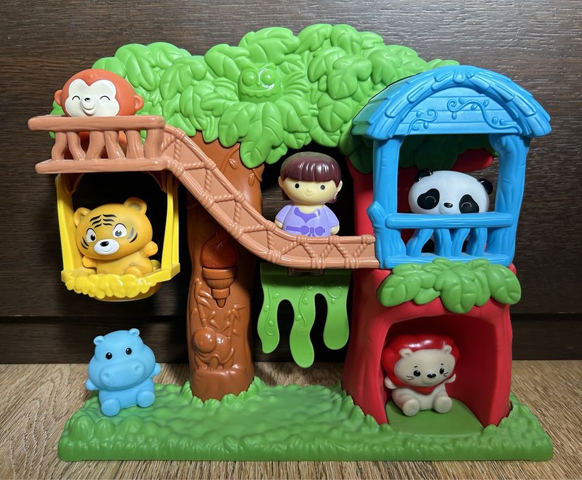 Музикална градина с 5 бр.гумени животни, човече и люлка