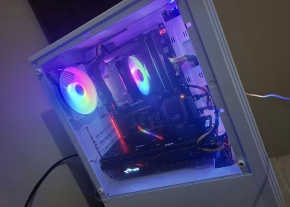 PC+monitor+mouse+tastatura