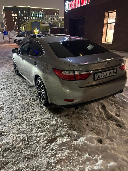 Лексус еs 250 японец