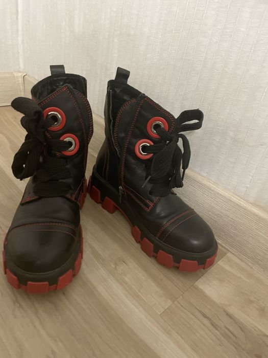 Ботинки женские