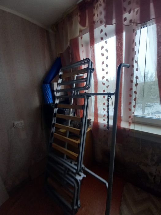 Складной диван -кровать