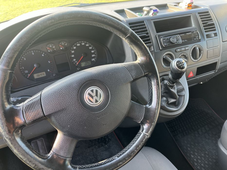 Vw Transporter Caravelle  7+1 2.5 TDI,  2009, 96KW.