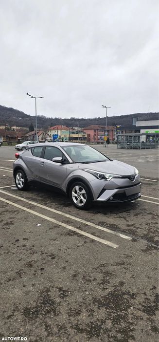 Тойота C-HR 1.8 хибрид, 122кс НА ЧАСТИ (toyota C-HR 1.8 hybrid chasti)
