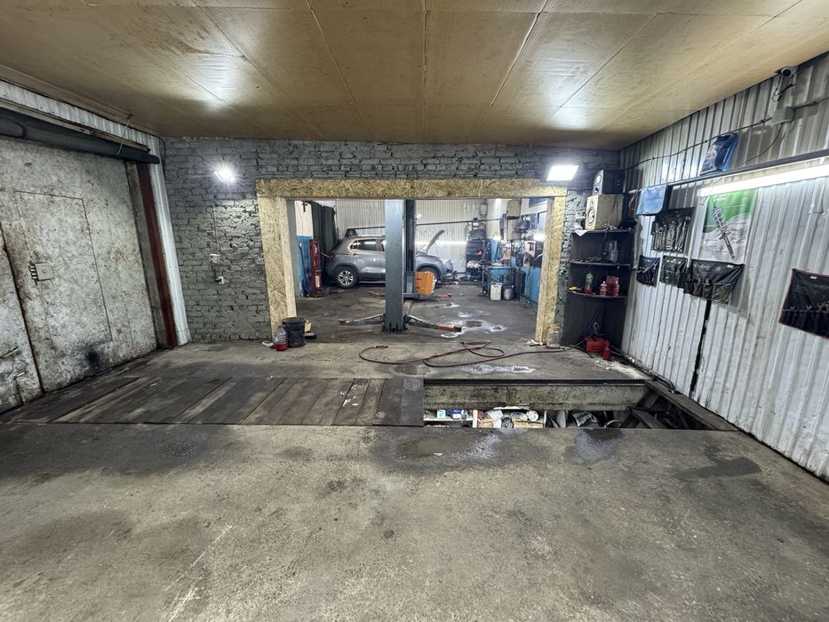 СТО за Дворцом Спорта