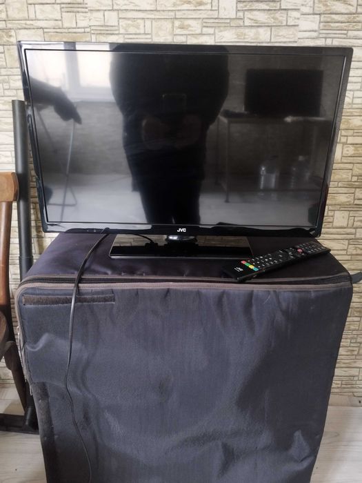 Телевизор JVC Led TV HD ready 24 инча или модел LT-24VH42M LED,