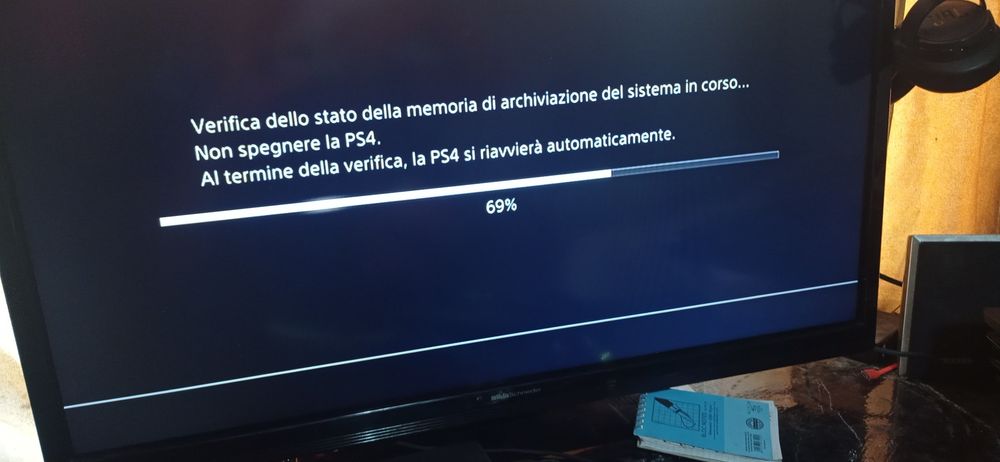 PS 4slim model cuh 2216a