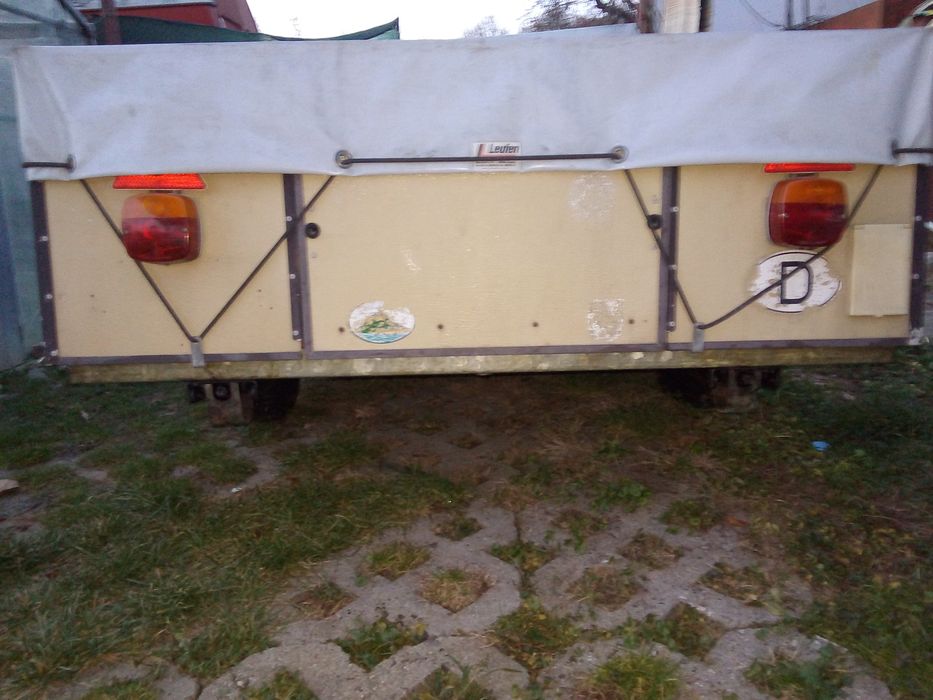 Продавам ремарке палатка без регистрация нови гуми спирачки супер съст